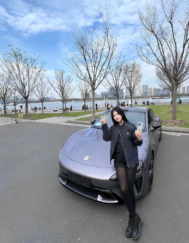 质量都这么高的吗？仙女也就长这样吧不朽情缘MG小米SU7的美女车主(图10)
